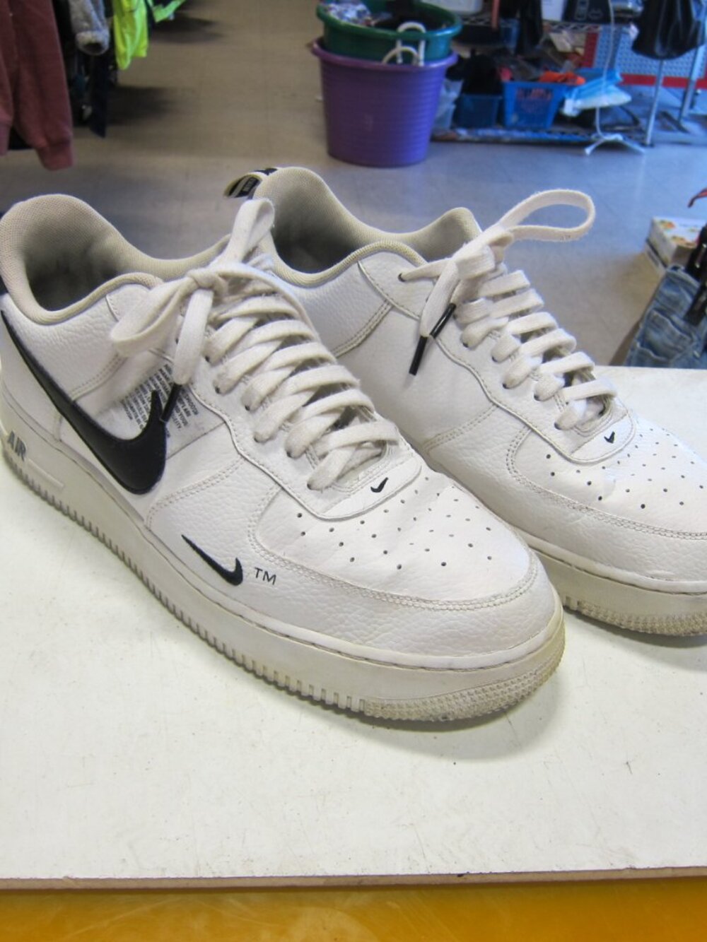 Nike Air Force 1 '07 LV8 Overbranding Men's 13 Black/White Shoe's AJ7747-100